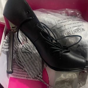 Brand new never been worn